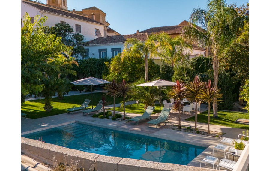 Tule mukaan Ladybossien business-retriitille Espanjaan 19-22.9.2024